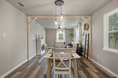 Dining - 3113 N 27 St, Waco, TX 76708 photo 3 of 3