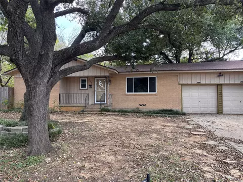 1209 Duncan Ct, Arlington, TX 76013