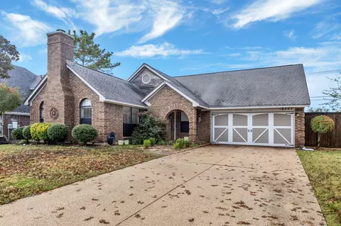 8405 Spinnaker Cv, Rowlett, TX 75089