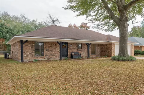 4917 Longstreet Pl, Bossier City, LA 71112