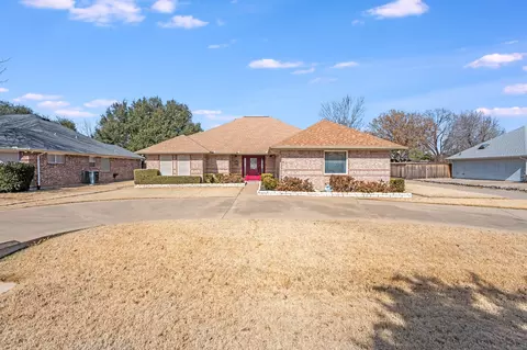 5606 Choctaw Dr, Granbury, TX 76049