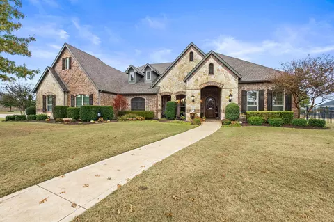 2080 Claremont Dr, Lucas, TX 75002