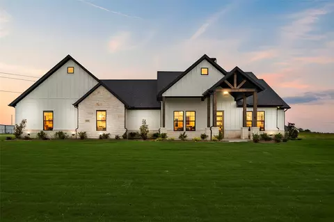 4764 Sasha Way, Caddo Mills, TX 75135