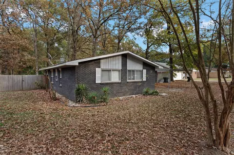 9425 Palmetto Ln, Shreveport, LA 71118