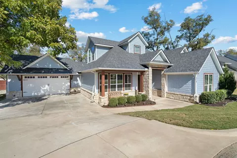 319 Turner Cir, Granbury, TX 76048