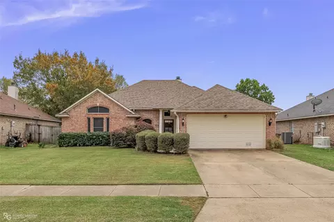 321 Fletcher Dr, Bossier City, LA 71112