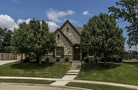 5249 Cornerwood Dr, Fort Worth, TX 76244