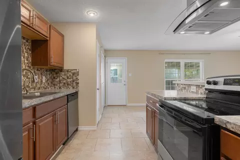 3410 Maple Ln, Rowlett, TX 75089 photo 13