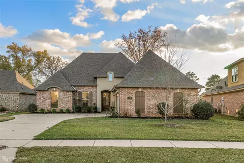 110 St Andrews Ln, Benton, LA 71006