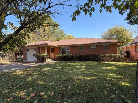 1611 N Alexander St, Sherman, TX 75092