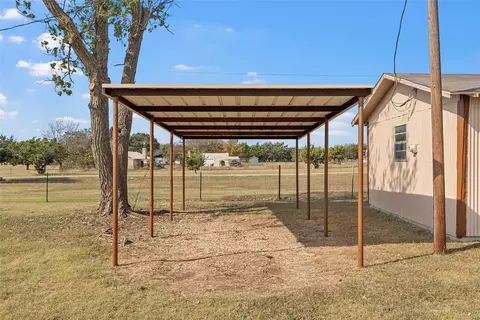 Exterior - 2977 Old Lorena Rd, Lorena, TX 76655 photo 5 of 7