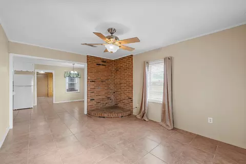 Living - 2977 Old Lorena Rd, Lorena, TX 76655 photo 1 of 4