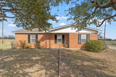 Exterior - 2977 Old Lorena Rd, Lorena, TX 76655 photo 2 of 7