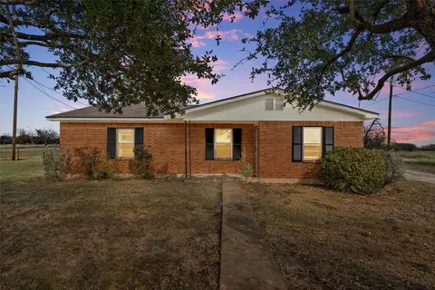 Exterior - 2977 Old Lorena Rd, Lorena, TX 76655 photo 3 of 7