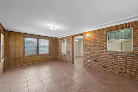 Living - 2977 Old Lorena Rd, Lorena, TX 76655 photo 4 of 4