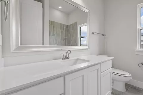 Bath - 16813 Chapel Rd, Lorena, TX 76655 photo 4 of 4