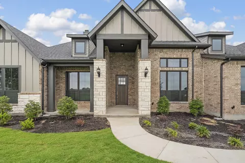Exterior - 16813 Chapel Rd, Lorena, TX 76655 photo 2 of 4