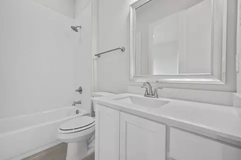 Bath - 16813 Chapel Rd, Lorena, TX 76655 photo 3 of 4