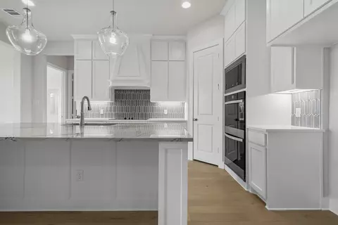 Kitchen - 16813 Chapel Rd, Lorena, TX 76655 photo 3 of 4