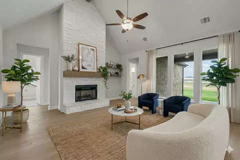 Living - 16813 Chapel Rd, Lorena, TX 76655 photo 1 of 4