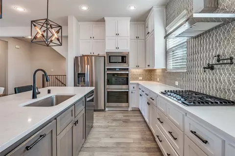 1434 Elevado Dr, Dallas, TX 75212