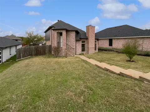 1726 Hillcrest Ct, Balch Springs, TX 75180