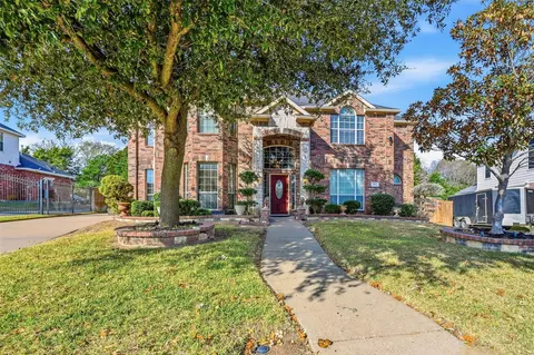305 Wylie Creek Pl, Desoto, TX 75115