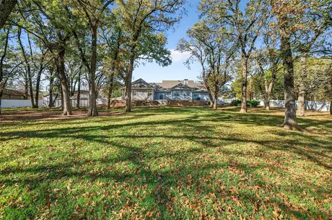 380 Crescent Dr, Pottsboro, TX 75076