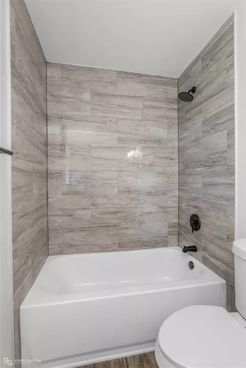 Bath - 319 Orr St, Sarepta, LA 71071 photo 3 of 3