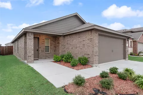 803 Hay Loft Ln, Royse City, TX 75189