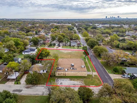 5550 Baylor Ave, River Oaks, TX 76114