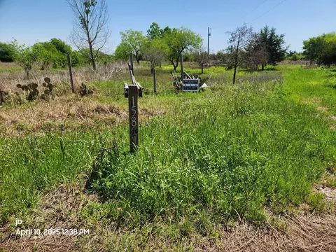 15889 Joshua Ln, Kemp, TX 75143