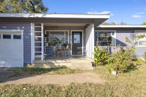 1202 Huddleston Dr, Grand Prairie, TX 75050