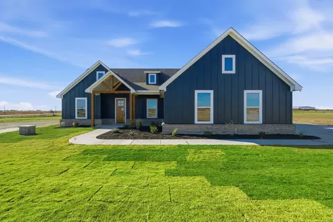 1005 Paramount Dr, Cresson, TX 76035