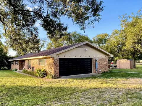 Exterior - 945 Brickyard Rd, West, TX 76691 photo 3 of 10