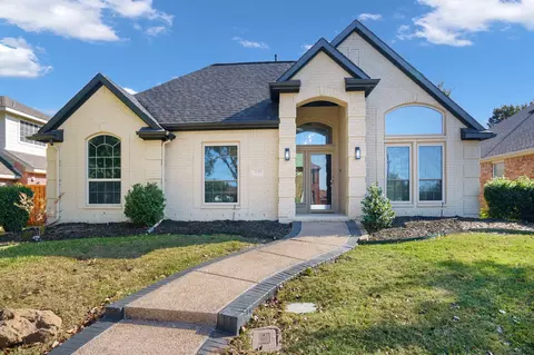 2125 Wallbrook Dr, Lewisville, TX 75067