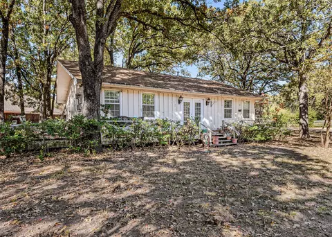 121 Pollyanna Dr, Gun Barrel City, TX 75156
