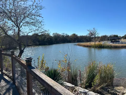 2820 Lucky Pepper Dr, Granbury, TX 76049