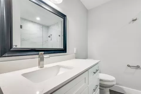 Bath - 105 Shadow Ln, Euless, TX 76039 photo 4 of 7