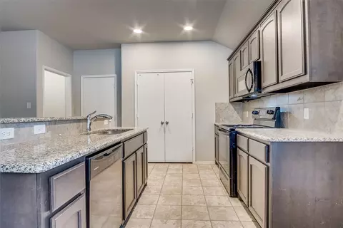 227 Walnut Bend Rd, Springtown, TX 76082 photo 7