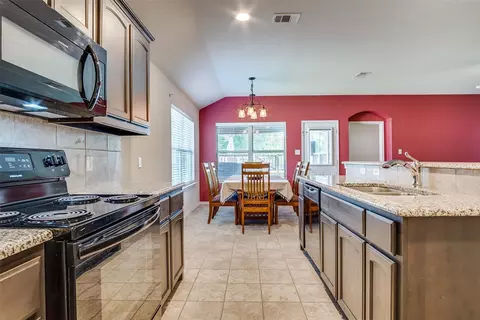 227 Walnut Bend Rd, Springtown, TX 76082 photo 9