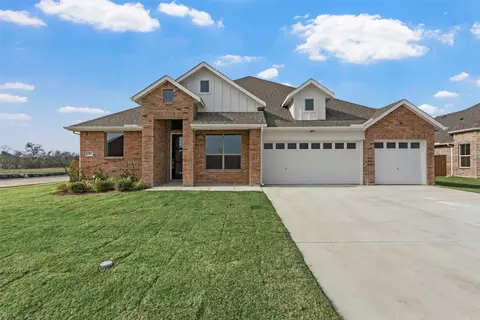 314 Timber Ridge Dr, Nevada, TX 75173