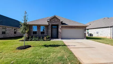 1249 Beltway Ln, Granbury, TX 76048