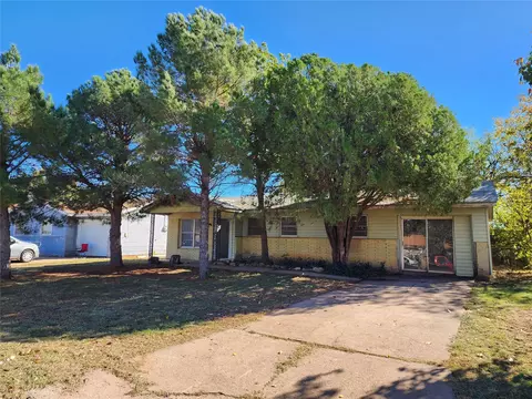 5143 Durango Dr, Abilene, TX 79605