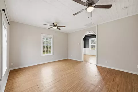 Living - 507 E Maple St, Whitewright, TX 75491 photo 3 of 3