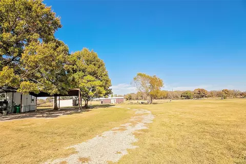 11661 Dane Rd, Pilot Point, TX 76258 photo 3