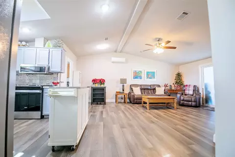 11661 Dane Rd, Pilot Point, TX 76258 photo 9