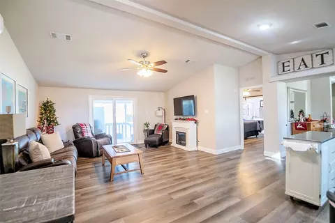 11661 Dane Rd, Pilot Point, TX 76258 photo 14
