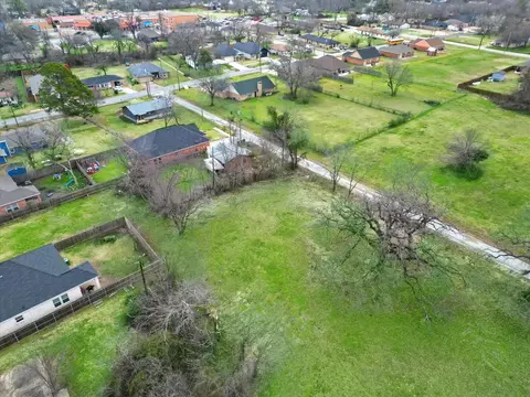 610 Myers St, Terrell, TX 75160