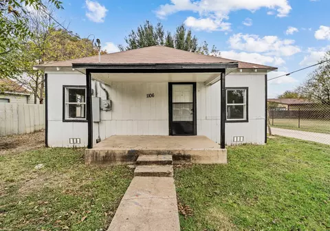1106 S 15th St, Waco, TX 76706
